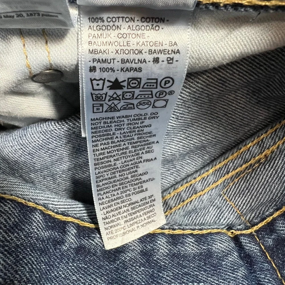 Levis normal wear